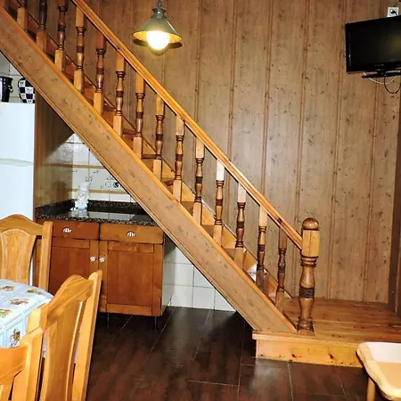 Spacious House With Mountain View In * Premio