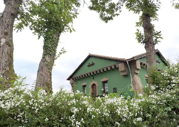 Spacious House With Mountain View In Tatil Evi