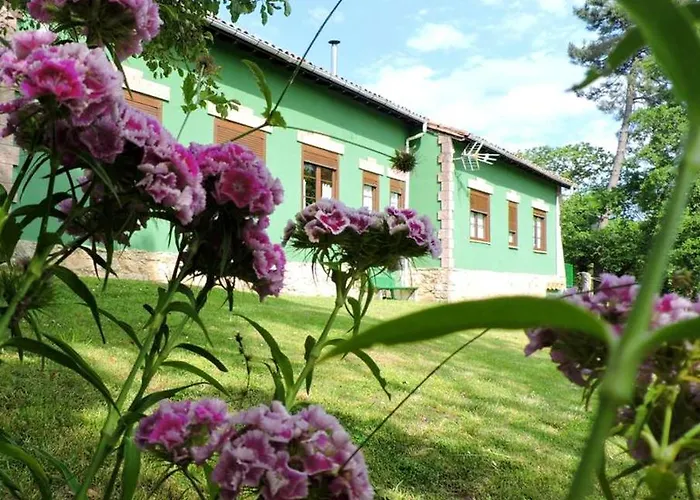 Tatil Evi Spacious House With Mountain View In *