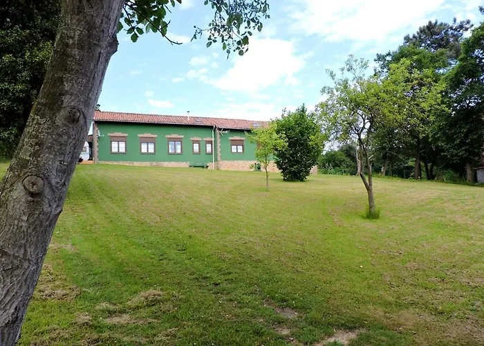 Tatil Evi Spacious House With Mountain View In Premio